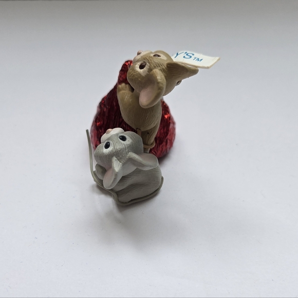 Hallmark 1998 Hershey's Sweet Treat Christmas Ornament - Picture 4 of 8